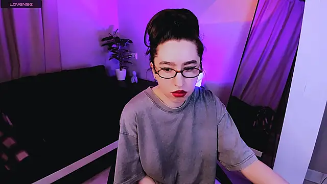 Lily xBabe online show from May 1, 8:17 am