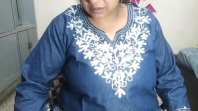 Sexy komolika online show from March 18, 3:06 pm