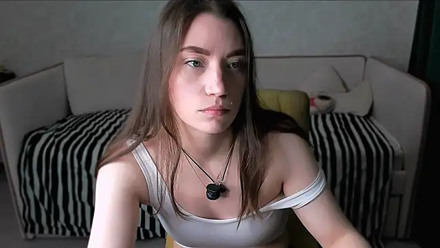 pussyhome2407 online show from April 3, 10:52 pm