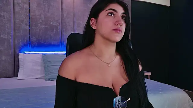 PaulinaDuarte online show from November 6, 12:11 pm