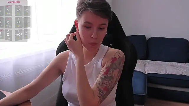 JessieFlower online show from November 7, 8:53 am