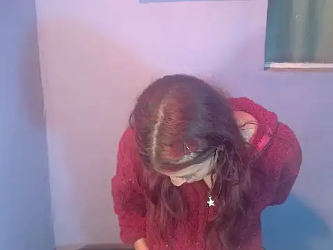 Emma-Wilson online show from July 7, 7:09 am