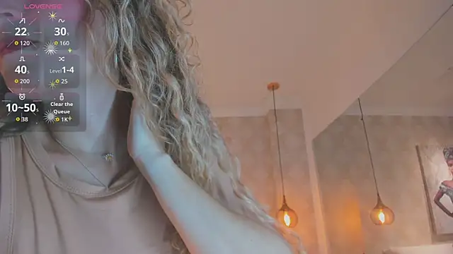 Shantall   online show from April 21, 11:06 am