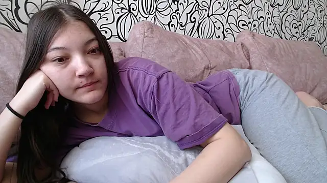 AlisaDevis online show from December 20, 7:12 am