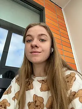 candy maggie online show from November 19, 9:53 am