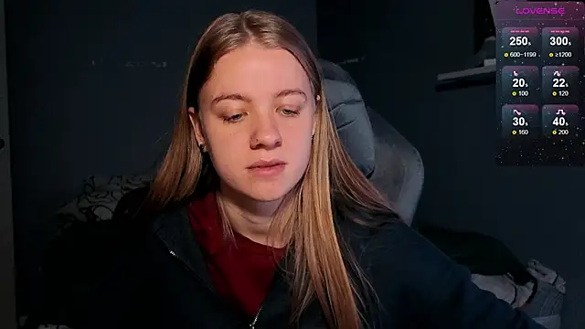 candy maggie online show from October 24, 6:15 pm