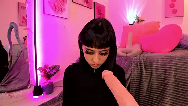 MaveParks  online show from February 13, 1:02 pm