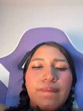 Barbiebrunette  online show from March 5, 6:31 am