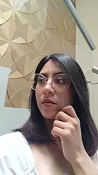 Snapshot of DaraBeckett chatting on September 24, 1:10 pm DaraBeckett online show from September 24, 1:10 pm