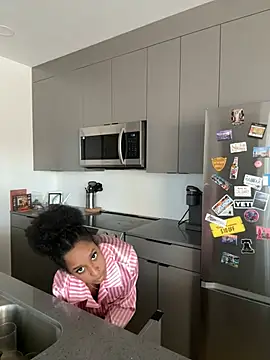 Your Paris online show from January 16, 9:22 pm