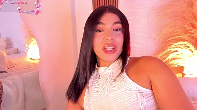 IsabelleFoxx  online show from February 19, 10:19 pm