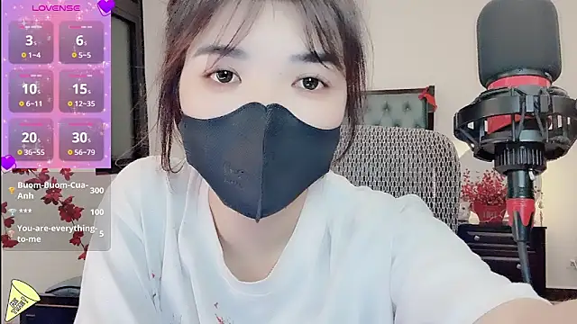 Berrysweet 68 online show from March 22, 2:45 pm