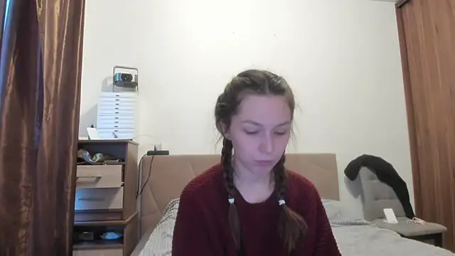 Adela Vetta online show from March 12, 3:15 pm