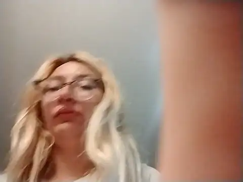 xWhoreAbleX Pika online show from April 13, 2:07 pm