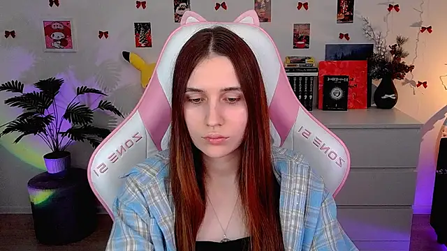 AliceCharmy online show from March 5, 1:29 pm