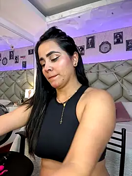 Snapshot of Brenda_Garcia chatting on October 13, 7:16 pm Brenda Garcia online show from October 13, 7:16 pm