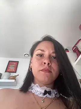 Luccreccia  online show from October 15, 1:36 pm