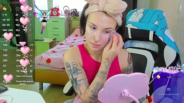 folinskayyya online show from February 19, 8:14 am