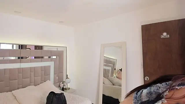 Nicolle foxy online show from January 14, 1:49 pm