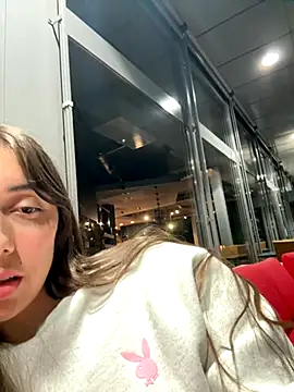 emiliasommer online show from September 26, 8:28 pm