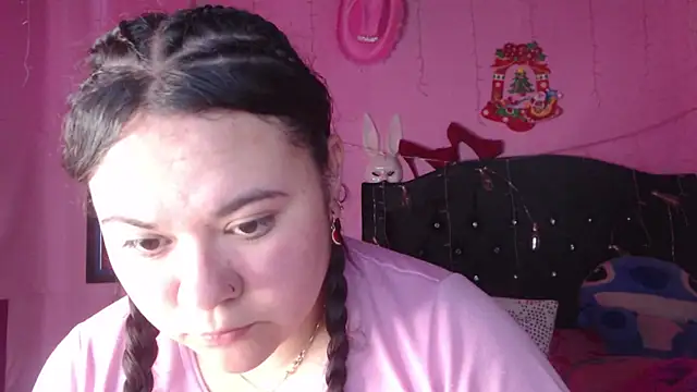 Snapshot of NikkiRous_ chatting on September 12, 3:52 pm NikkiRous online show from September 12, 3:52 pm