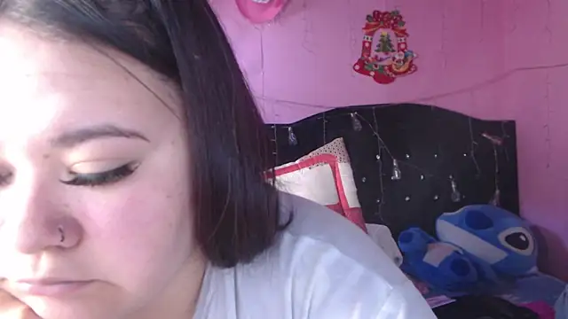 Snapshot of NikkiRous_ chatting on September 25, 2:05 pm NikkiRous online show from September 25, 2:05 pm