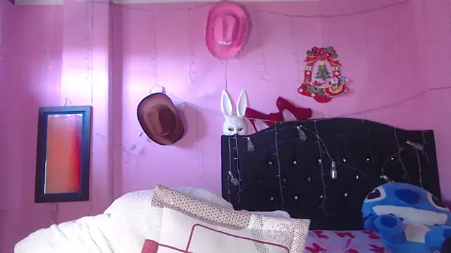 Snapshot of NikkiRous_ chatting on September 16, 12:46 pm NikkiRous online show from September 16, 12:46 pm