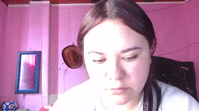 NikkiRous  online show from December 19, 4:54 pm