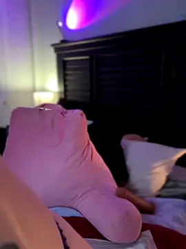 BrattyBae xo online show from September 25, 8:50 pm