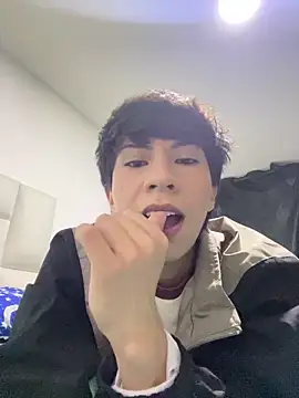 evaevanscute online show from May 22, 1:36 am