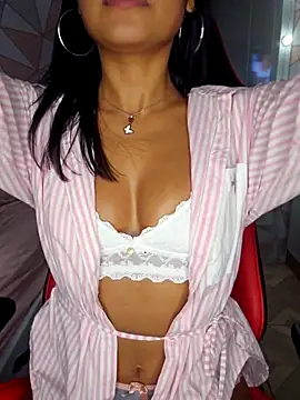 moreninhasilva online show from April 11, 7:45 am