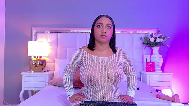 KateVenegas online show from October 10, 9:09 pm