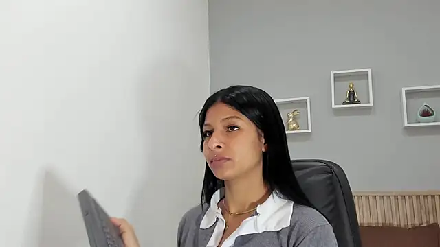 Snapshot of ashleey__gomez chatting on September 19, 1:32 pm ashleey gomez online show from September 19, 1:32 pm