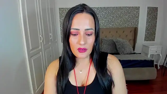 Snapshot of KimWessel_ chatting on October 4, 8:02 pm KimWessel online show from October 4, 8:02 pm