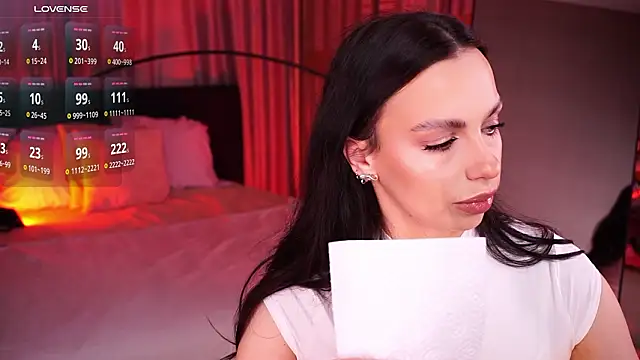 LunaNight online show from February 16, 8:41 pm