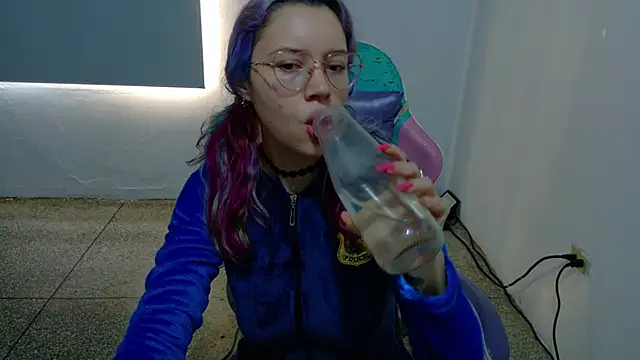 WandaDoll online show from March 18, 12:21 pm