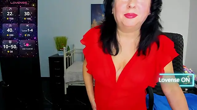 Julia Dean online show from February 7, 1:48 pm