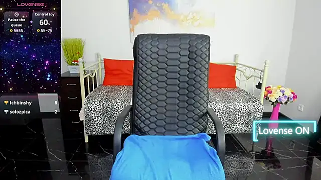 Julia Dean online show from September 30, 12:00 pm