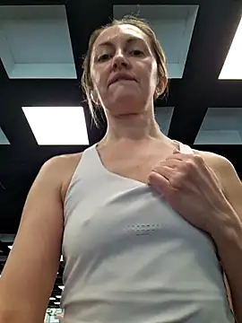 Miss    Mia  online show from February 25, 11:31 am