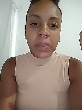 Julia Pretinha online show from January 12, 1:27 pm