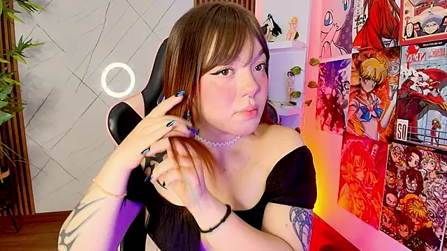 Fluffy Bubble21 online show from November 6, 3:56 am