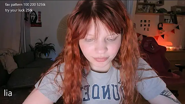 lil lia online show from March 21, 12:59 am