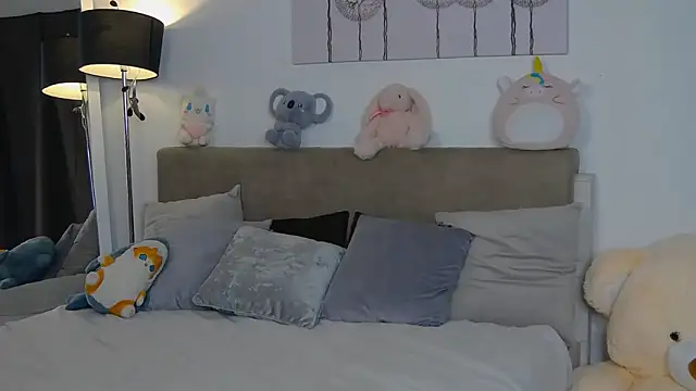 CassKiera online show from September 20, 5:17 am