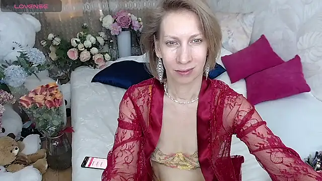 AdrianaSea online show from February 4, 8:28 am