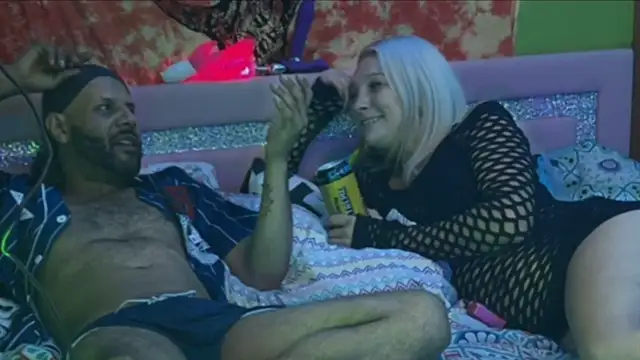 werkncouple online show from July 8, 4:58 am