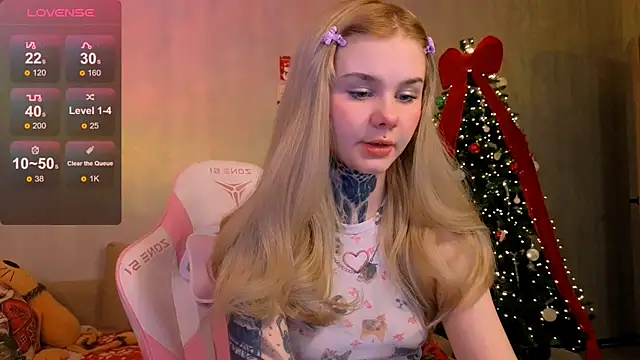 Britney Lynch online show from January 9, 8:13 pm