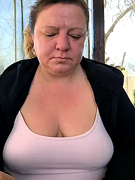 jusichka online show from April 22, 5:59 am