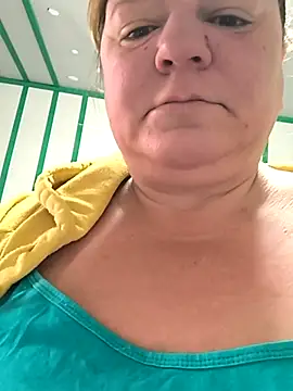 jusichka online show from April 23, 7:05 am