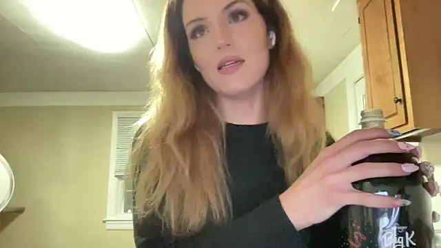 sexylilly69 online show from June 21, 1:53 am