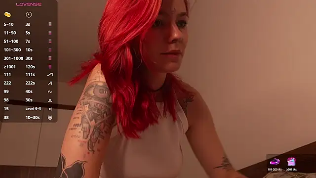 girl with snaketatto0 online show from February 26, 2:16 pm